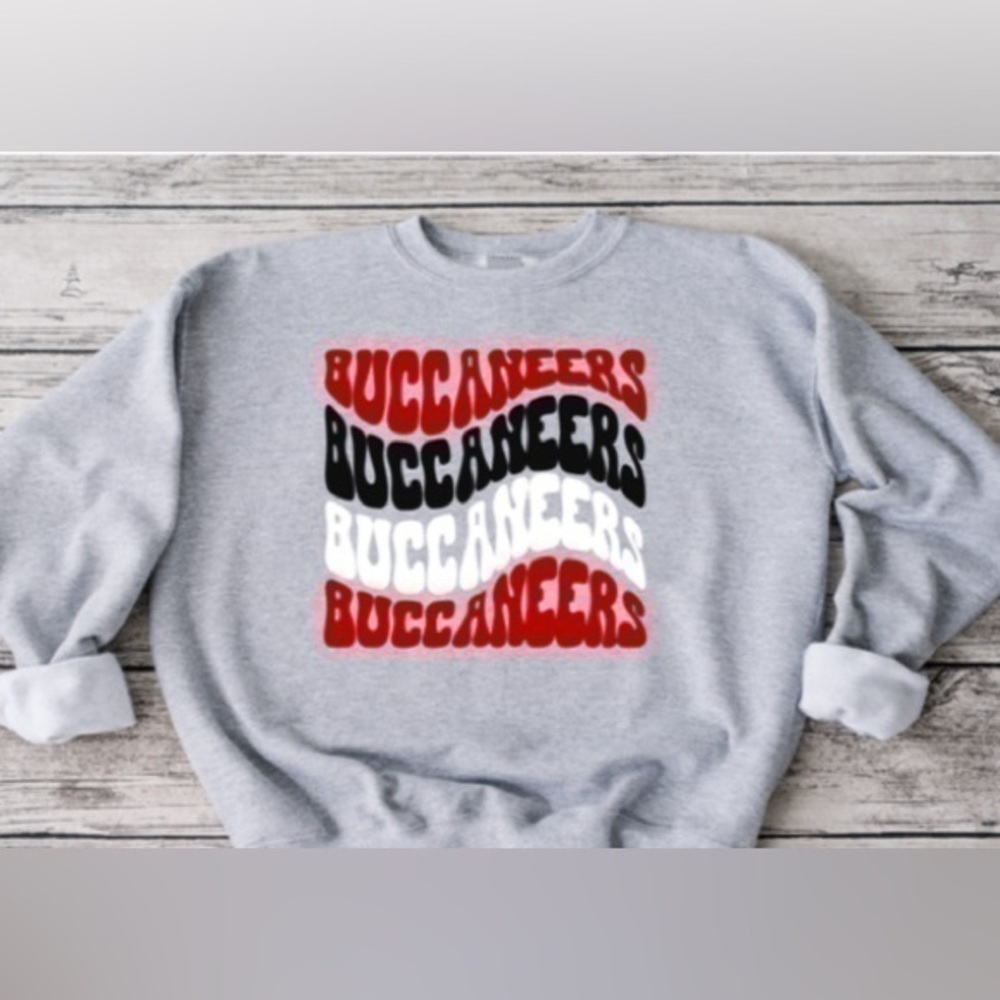 Buccaneers Wavy Crewneck - Gray